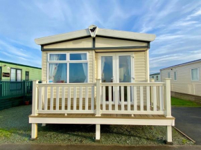Ocean Edge Holiday Park Family holiday home with spectacular sea views